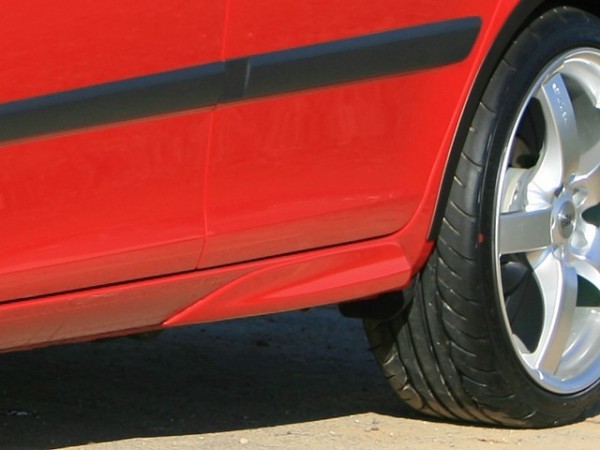 Škoda Fabia II - Zadní rozšíření prahů, ABS-černý