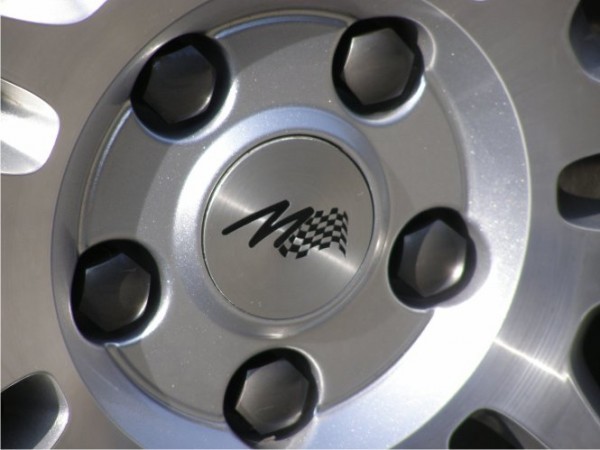 Škoda Citigo - Kryt emblému Alu kola s vypískovaným M-logem