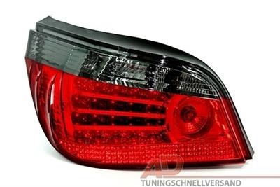 BMW E60 Zadní LED světla provedení Červené / Tmavé