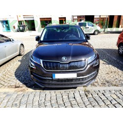 Škoda Kodiaq před faceliftem - zimní clona přední masky KI-R ČERNÝ LESK