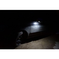 Škoda Octavia III facelift - LED osvětlení nástupního prostoru