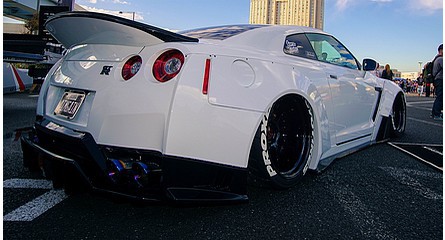 Nissan GT-R35 - body kit AIMGAIN stylu Liberty walk