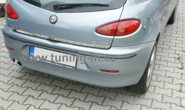 Alfa Romeo 147 3D / 5D - nerez chrom lišta kufru spodní  - OMSA LINE