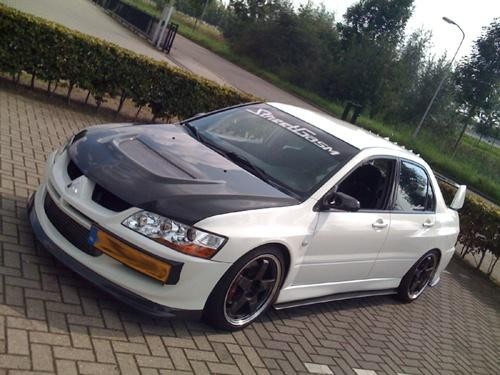 Mitsubishi Lancer Evo 7-9 - Lipy pod prahy z Carbonu od REXPEED !