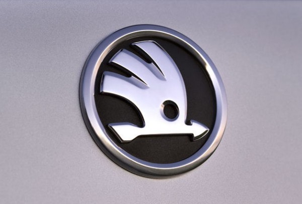 Škoda Fabia II - Nové logo na kufr ŠKODA