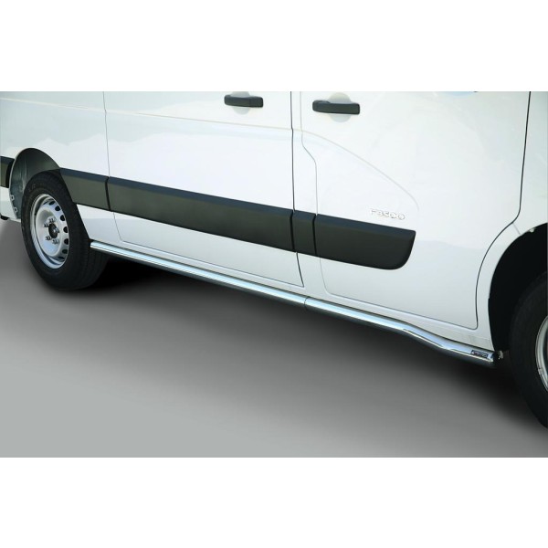 Boční nerezové nášlapy Renault Master III