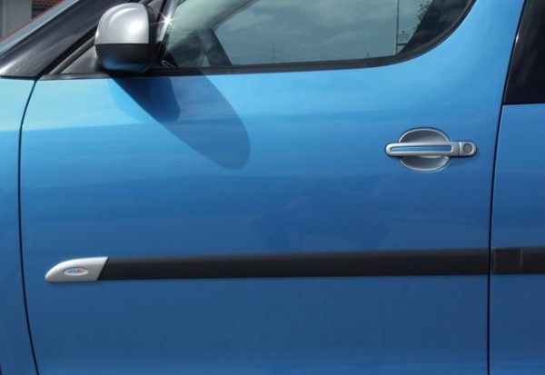 Škoda Fabia II - Kryty originálních bočních ochranných lišt - ABS stříbrný matný
