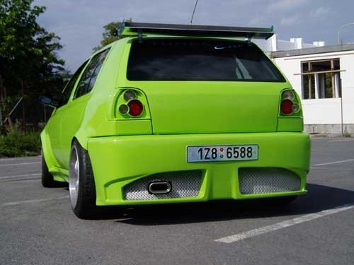 VW Golf III - zadní nárazník I.