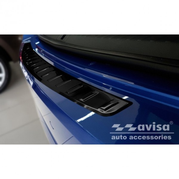 Škoda Octavia 4 sedan - lišta hrany kufru černá
