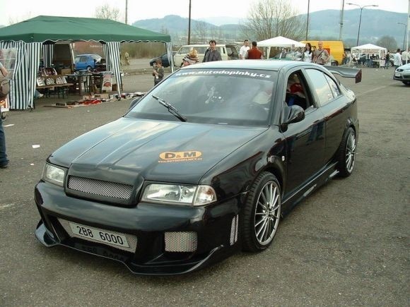 Škoda Octavia 97-00 - přední nárazník I.