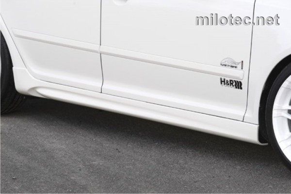 Škoda Octavia II / facelift - Rozšíření prahů, ABS-černá metalíza