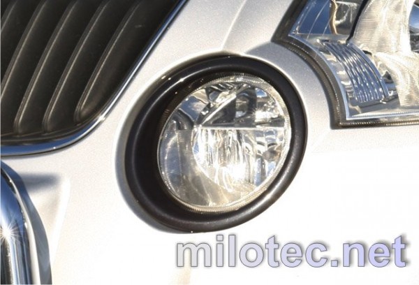 Škoda Yeti - Rámečky mlhových světel - ABS černá metalíza