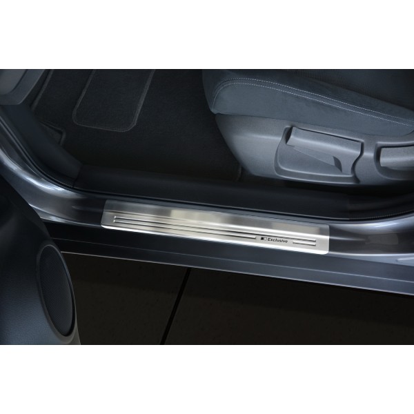 Nerez kryty prahů Nissan X-TRAIL III