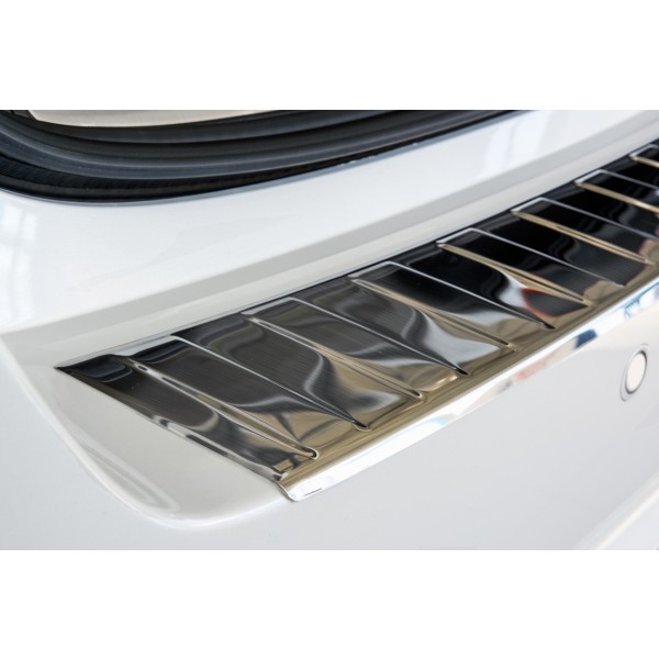 NEREZ Kryt prahu zadních dveří Toyota Auris II facelift 5dv.