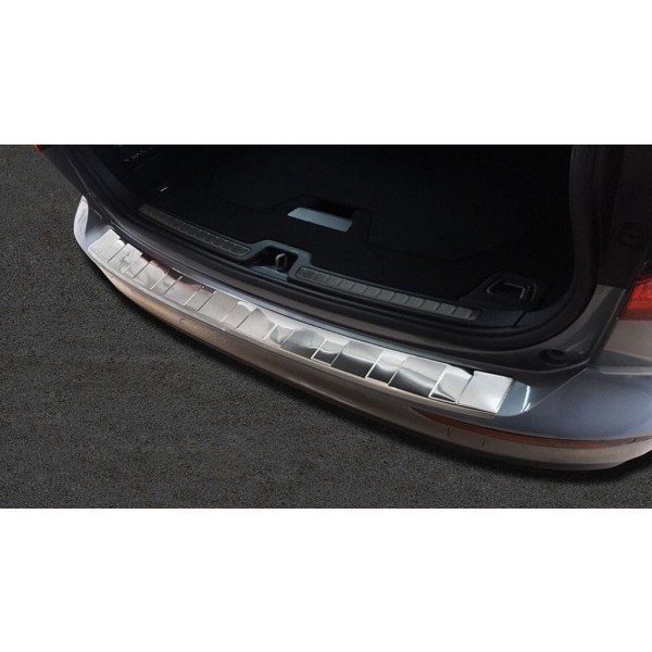 NEREZ Kryt prahu zadních dveří Volvo V60 II kombi