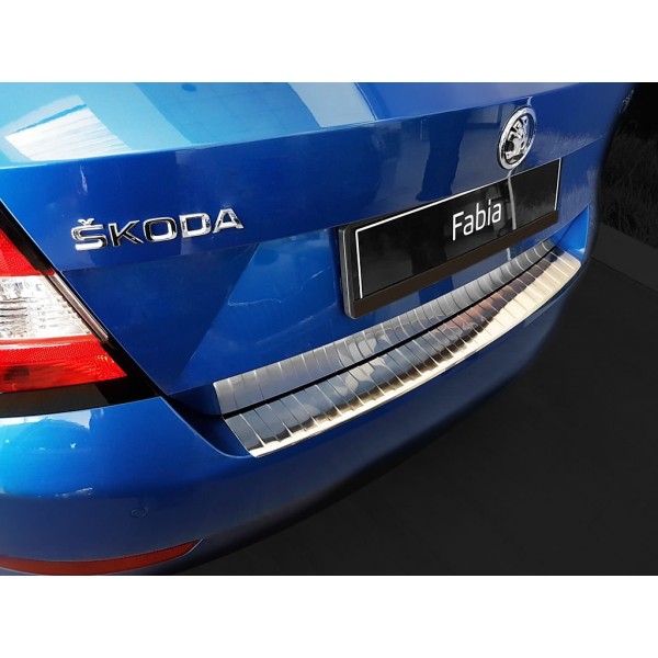 NEREZ Kryt prahu zadních dveří Škoda Fabia III