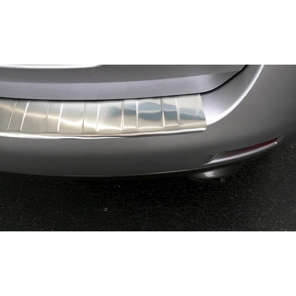 NEREZ Kryt prahu zadních dveří Nissan Murano Z51