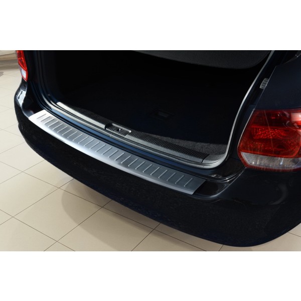 NEREZ Kryt prahu zadních dveří Volkswagen GOLF V / VI Variant