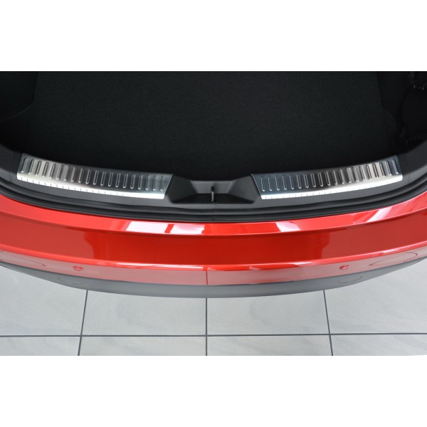 NEREZ Kryt vnitřního prahu zadních dveří Mazda 3 Hatchback