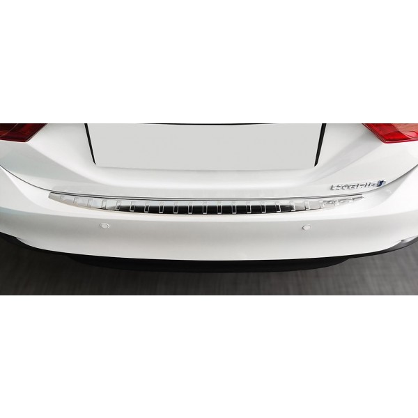 NEREZ Kryt prahu zadních dveří Toyota Camry IX