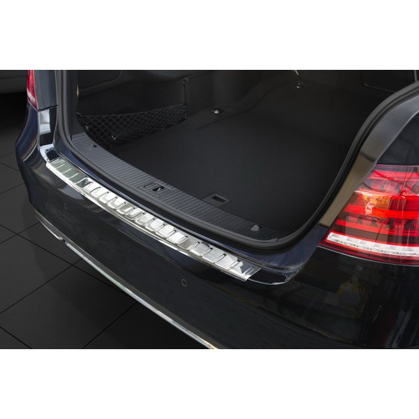 NEREZ Kryt prahu zadních dveří Mercedes E Class W212 facelift limousine
