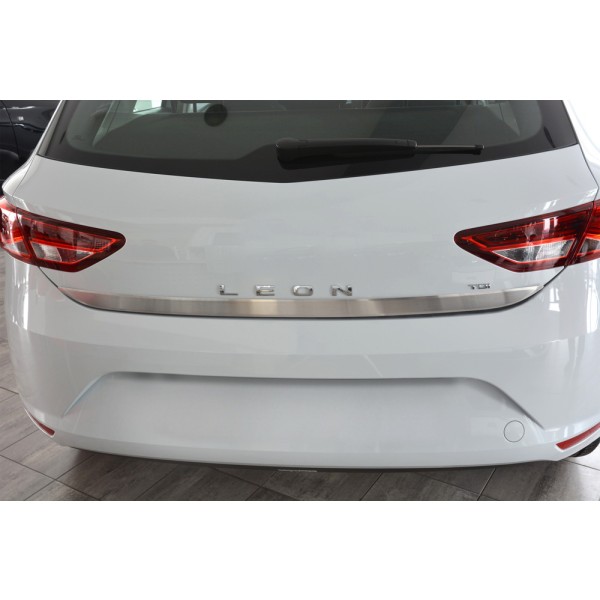 NEREZ Lišta hrany zadních dveří Seat LEON III 5F