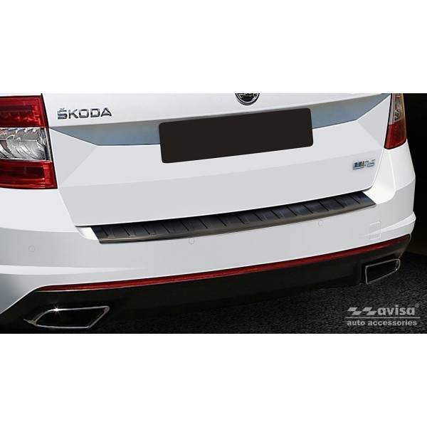 NEREZ Kryt prahu zadních dveří Škoda Octavia III combi RS - černý grafit