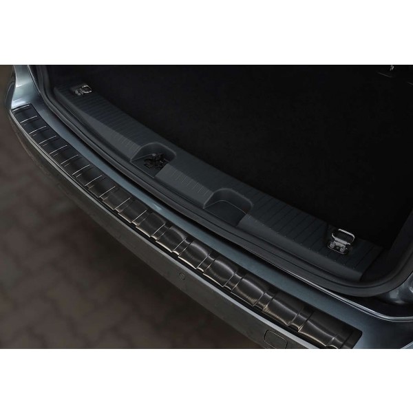 NEREZ Kryt prahu zadních dveří VW Caddy IV