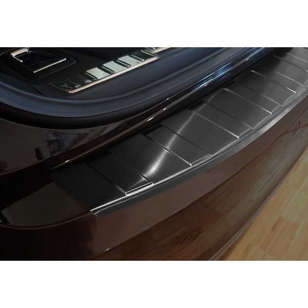 NEREZ Kryt prahu zadních dveří Volvo V90 - černý grafit