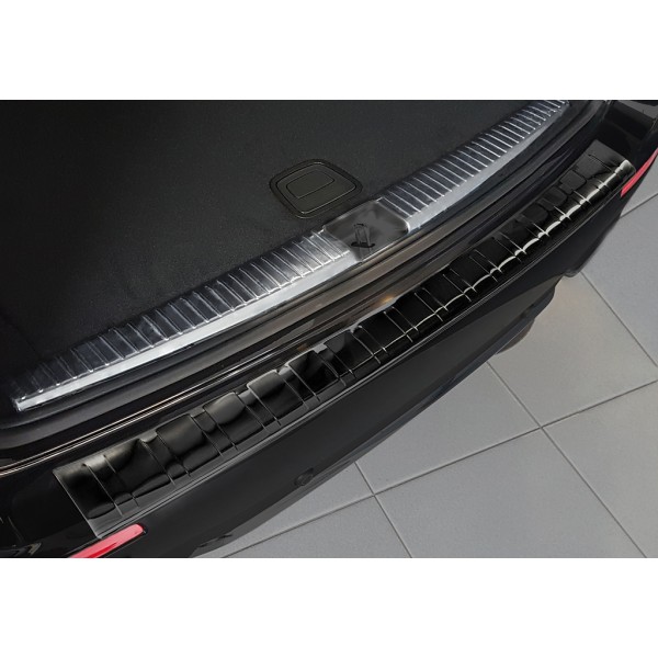 NEREZ Kryt prahu zadních dveří Mercedes E Class W213 T model - kombi - černý grafit