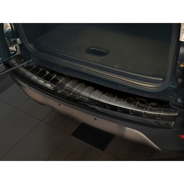NEREZ Kryt prahu zadních dveří Ford EcoSport II