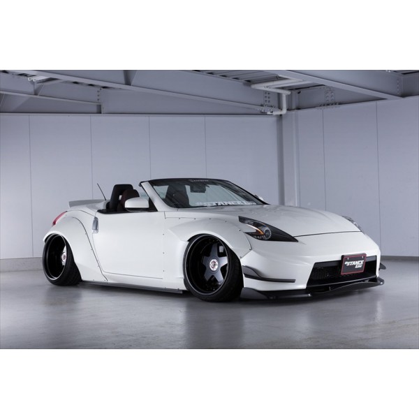 Nissan 370Z  - kryty prahu 2S od AIMGAIN