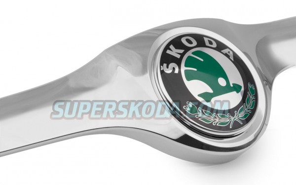 Škoda Superb II - Lišta masky chrom OEM