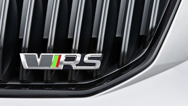 Škoda Superb II - Logo do masky RS pro rok 2013
