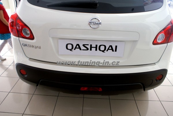 Nissan Qashqai - nerez chrom nákladový práh zadního nárazníku OMSA LINE