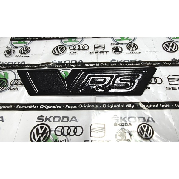 Škoda Auto zadní nápis RS verze 2025