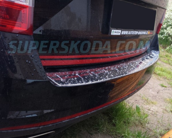 Škoda Octavia Combi RS III - Nákladový práh nerez