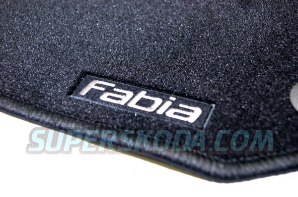 Škoda Fabia II - Textilní koberce STANDARD s logem FABIA