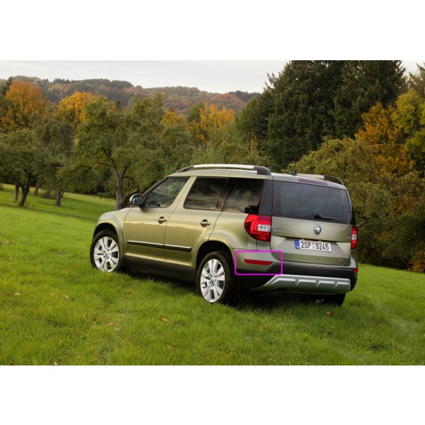 Škoda Yeti OUTDOOR FL 13-17  - odrazka do nárazníku LEVÁ