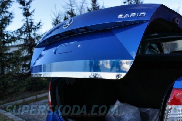Škoda Rapid limousine - Nerez lišta kufru CHROM