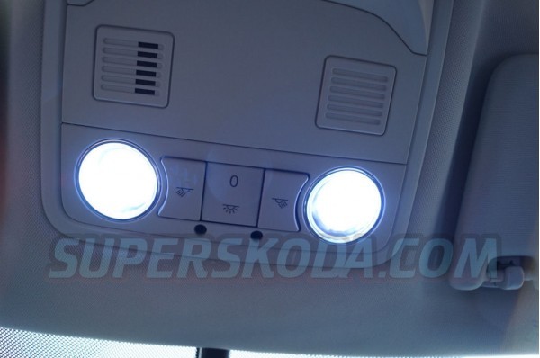 Škoda Superb II - Led stropní osvětlení