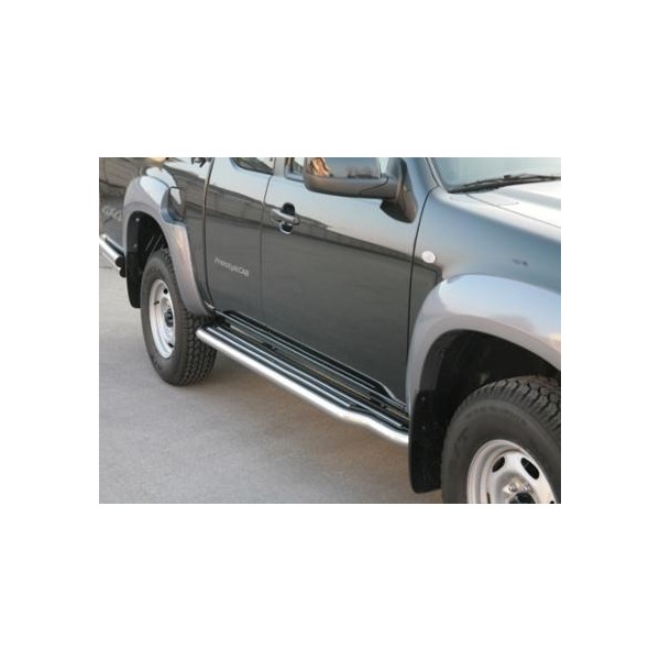 Boční nerezové nášlapy Mazda BT-50 Freestyle