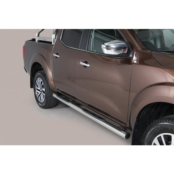 Nerez boční nášlapy se stupátky Nissan Navara NP300
