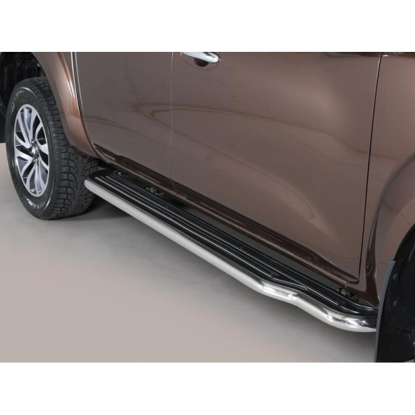 Boční nerezové nášlapy Nissan Navara NP300