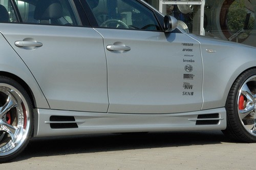 BMW E87 /řada1/ - Sada boční práh Carbon-Look