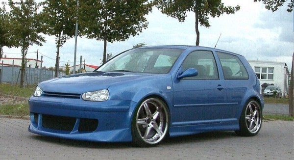 VW Golf IV - Přední nárazník DTM