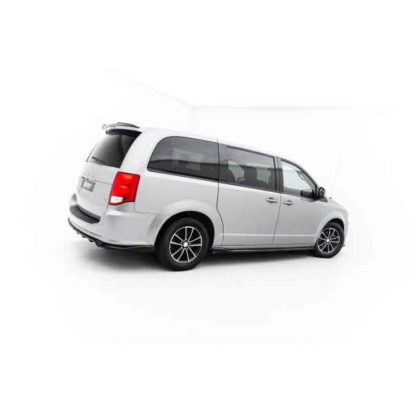 Dodge Grand Caravan Mk5 Facelift, difuzory pod boční prahy, Maxton Design