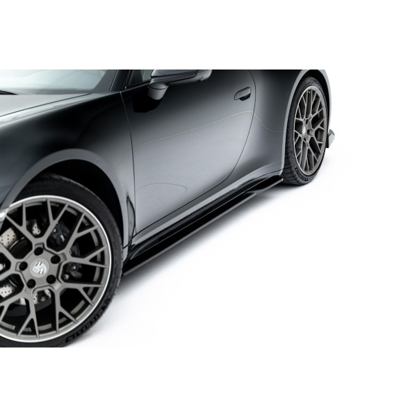 Porsche 911 992 Carrera Sport Design, difuzory pod boční prahy, maxton design
