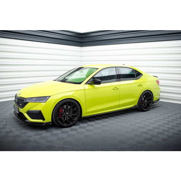 Škoda Octavia RS Mk4 lišty pod prahy V2 Maxton Design