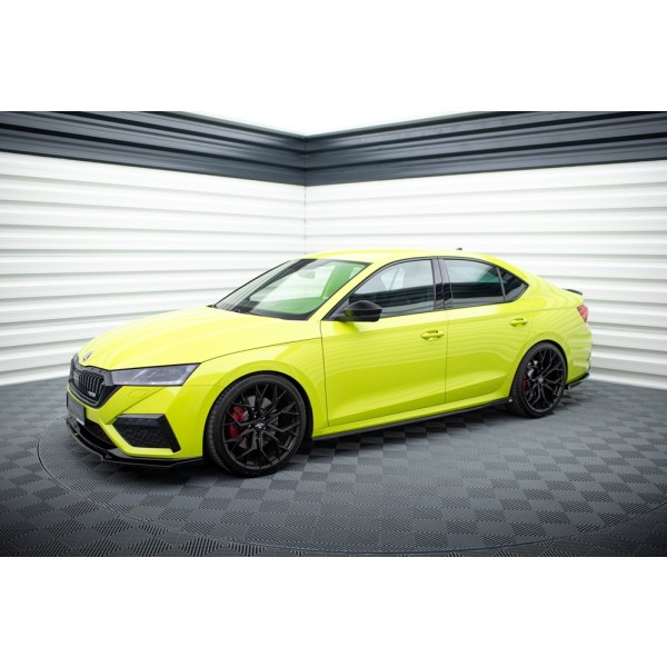 Škoda Octavia RS Mk4 lišty pod prahy V2 Maxton Design